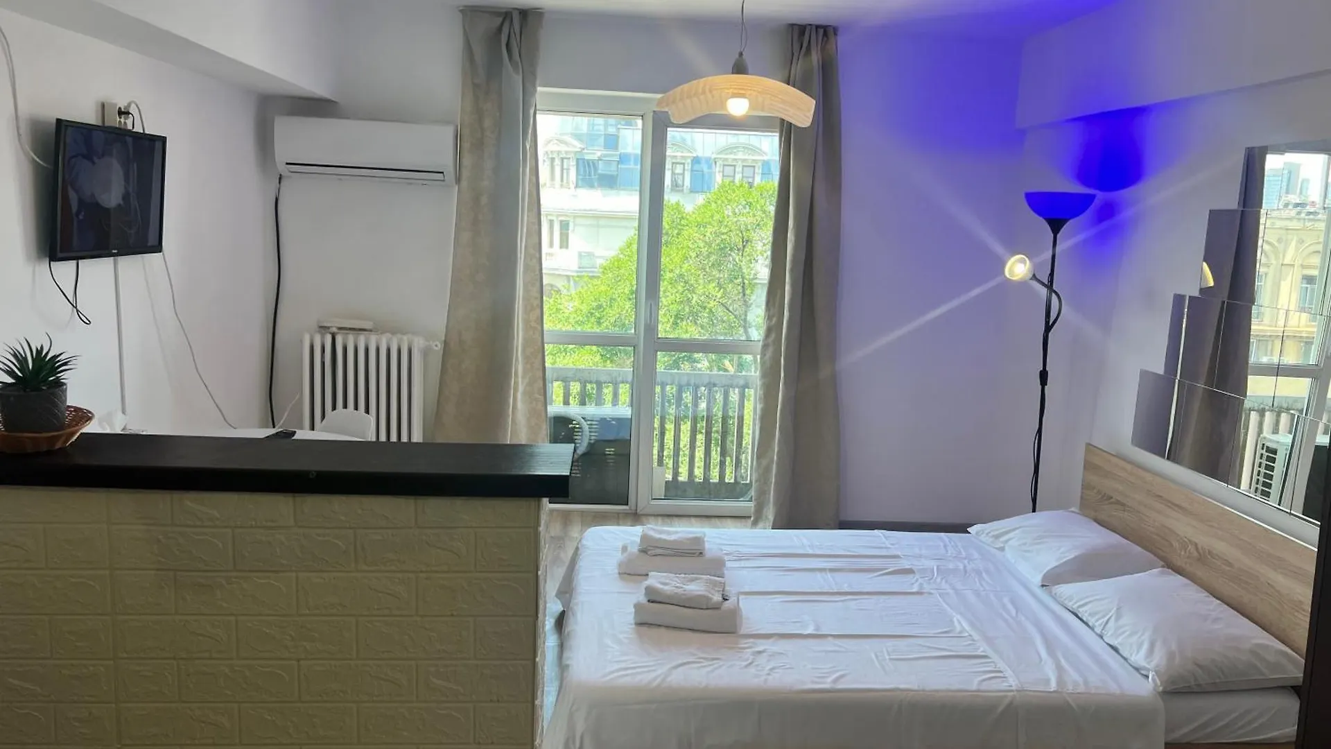 Bucharest Ultracentral Studio Apartment