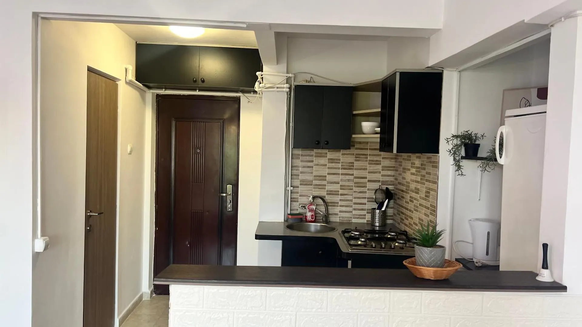 Bucharest Ultracentral Studio Apartment 0*,  Romania